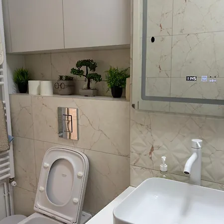 Central Apartments *